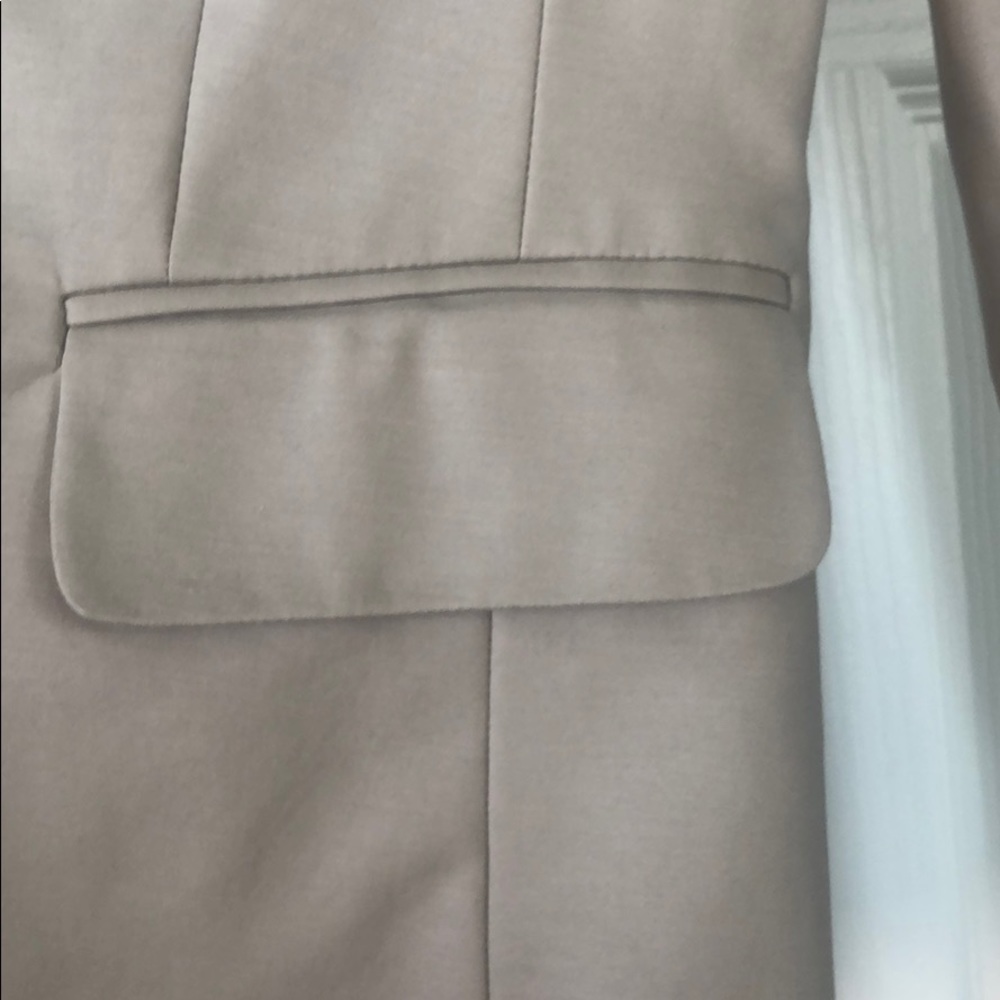 Blazer - Picture 3 of 4